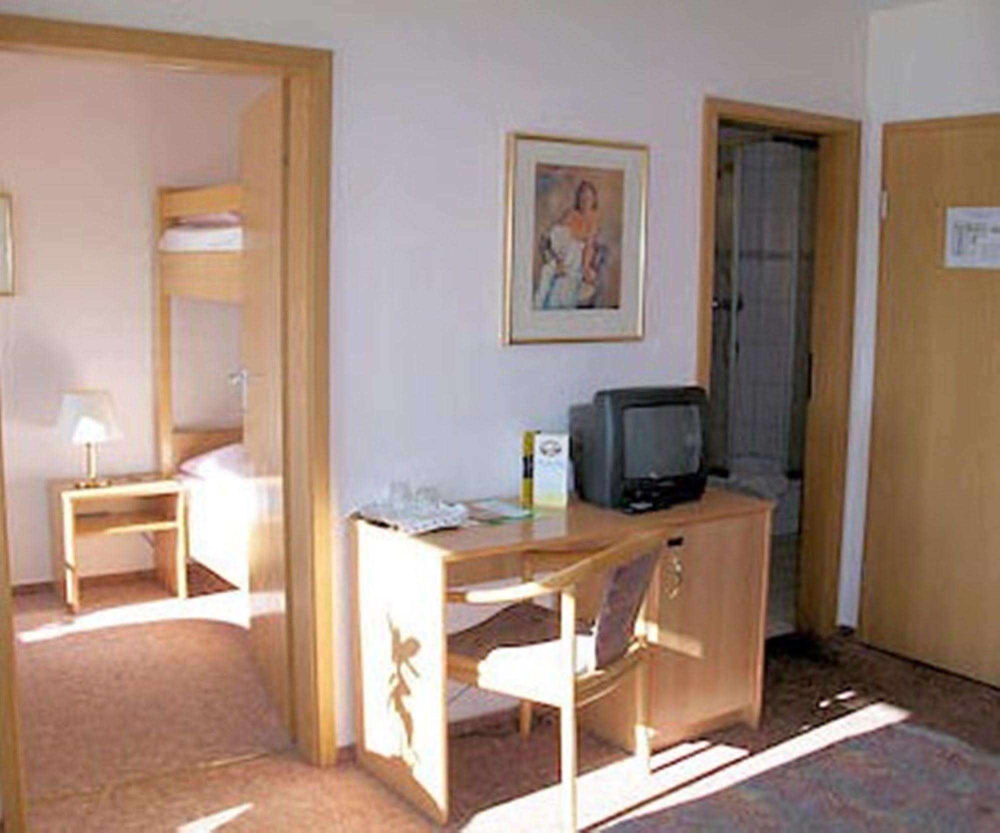 Hotel Angler Hof Süderbrarup Exterior foto